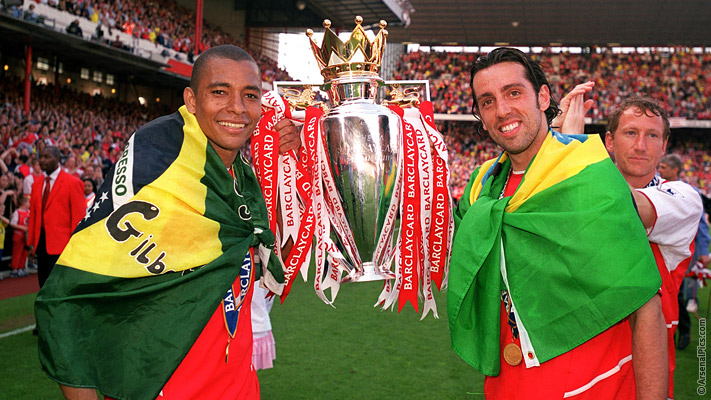 GILBERTO_ARSENAL_WIN_LEAGUE.jpg
