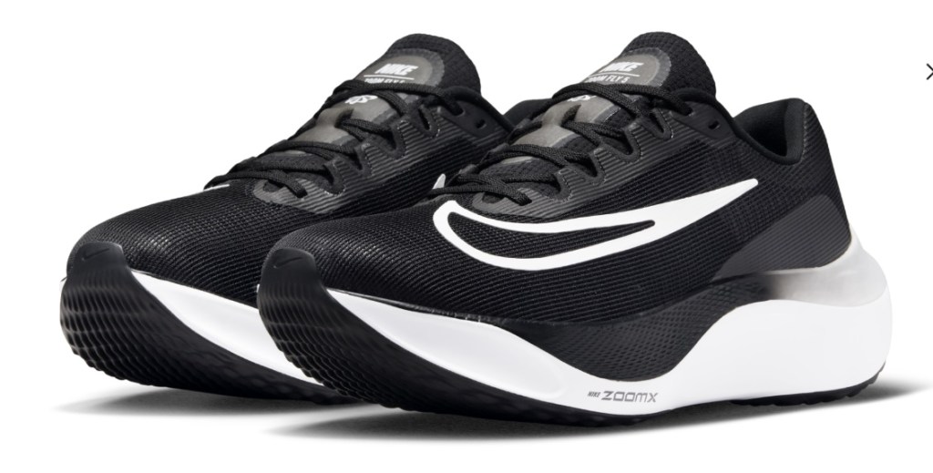 談談兩對跑鞋 : Nike Zoom Fly 5 和 Nike Invicible&nbsp;3